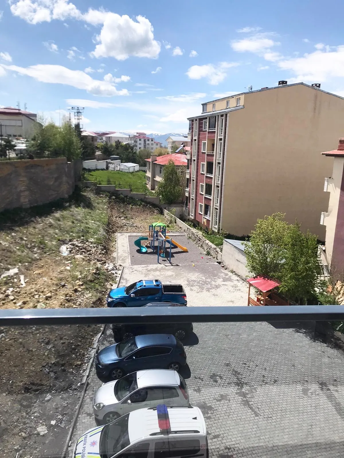 İnönü mahallesinde satılık ara kat 2+1 daire