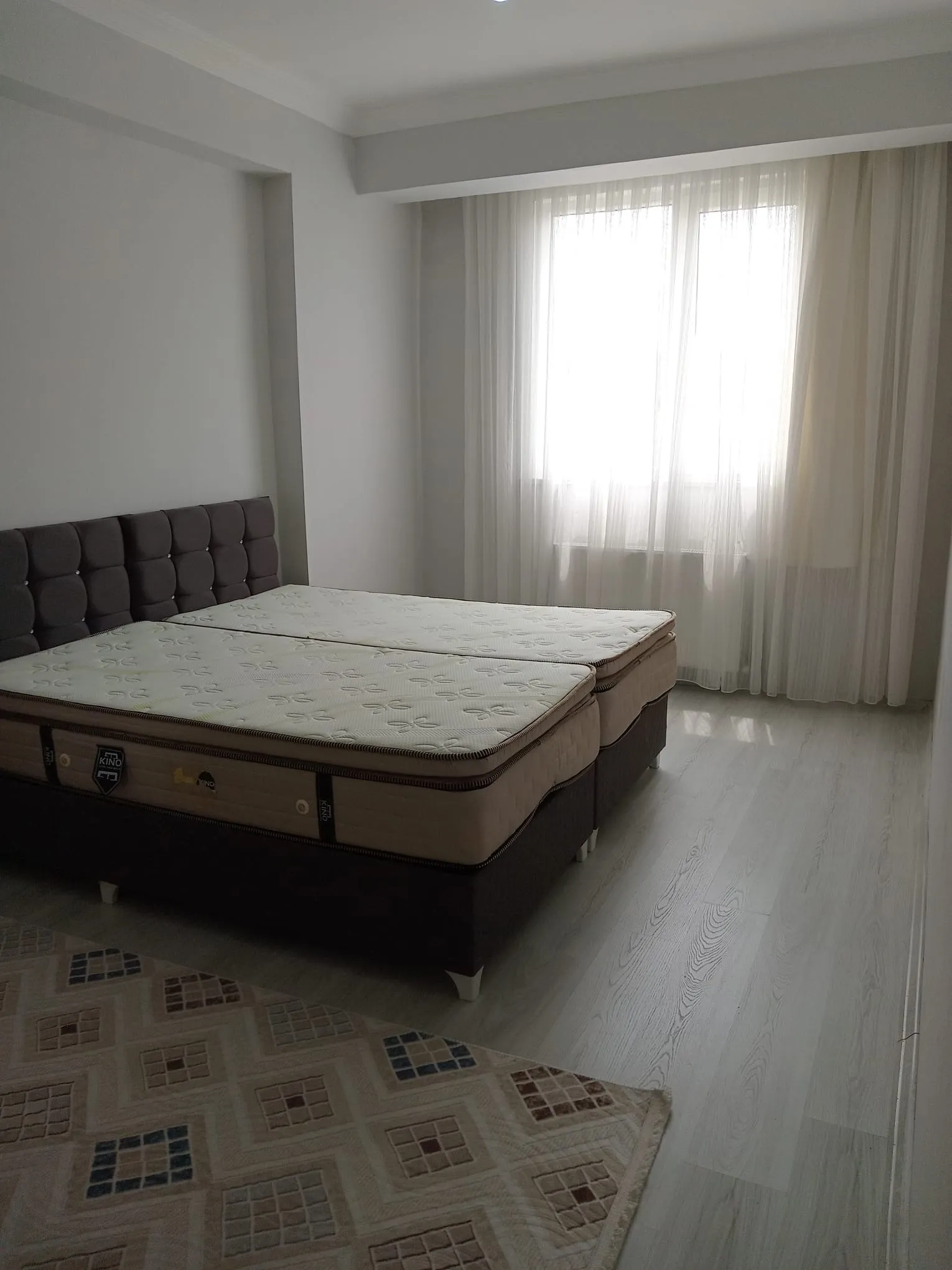 Kaptanpaşa mahallesinde 2+1 eşyalı ara kat kiralık daire