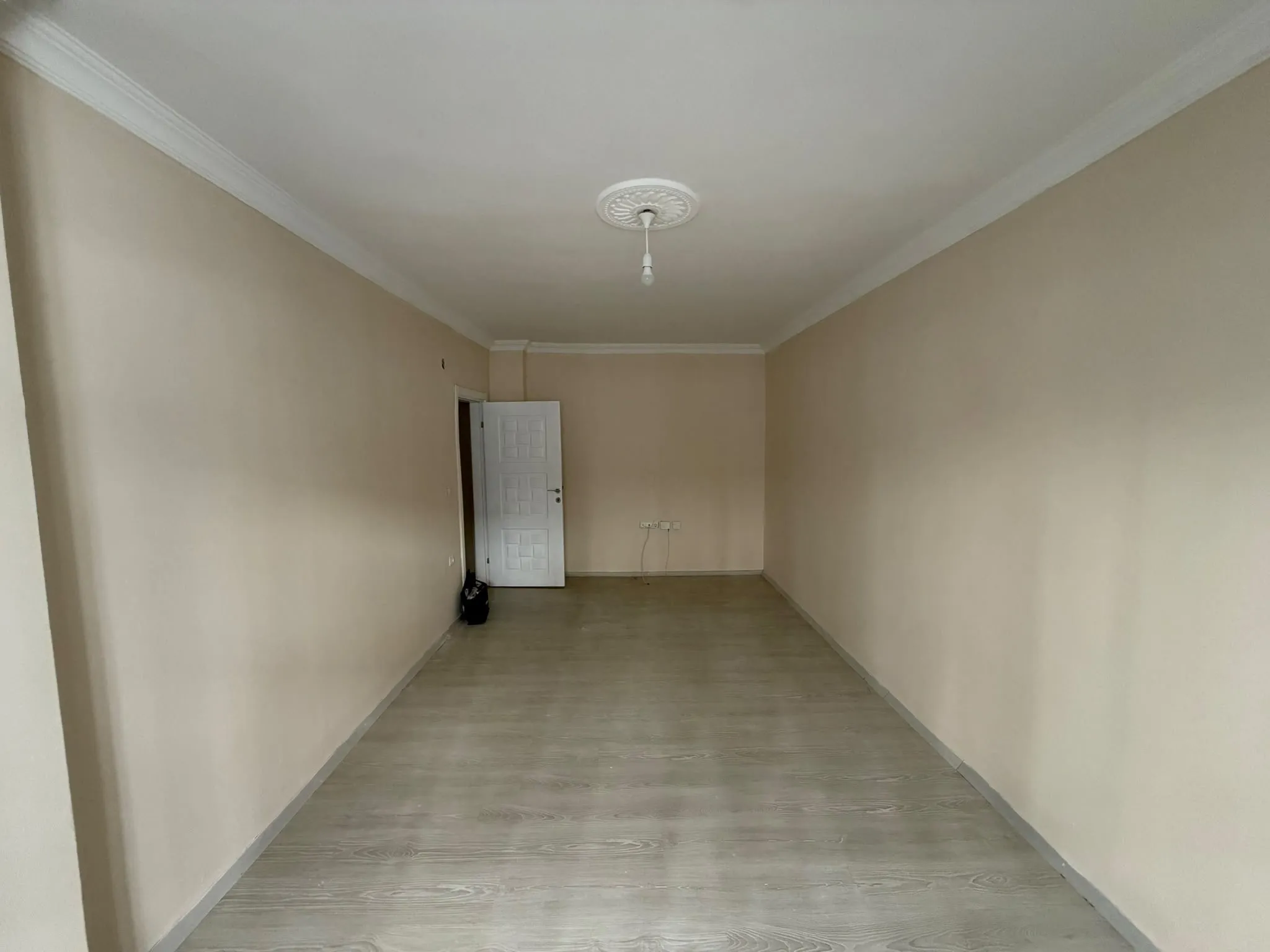 Karagçl mahallesinde ara kat 2+1 satılık daire